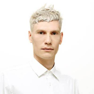 This Influencers Hair Bleaching Goes Wrong on IG LIVE